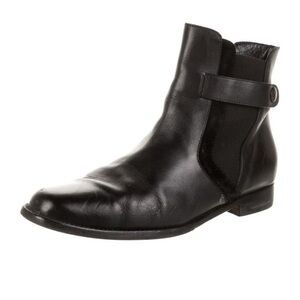 Manolo Blahnik Black Leather Chelsea Boots